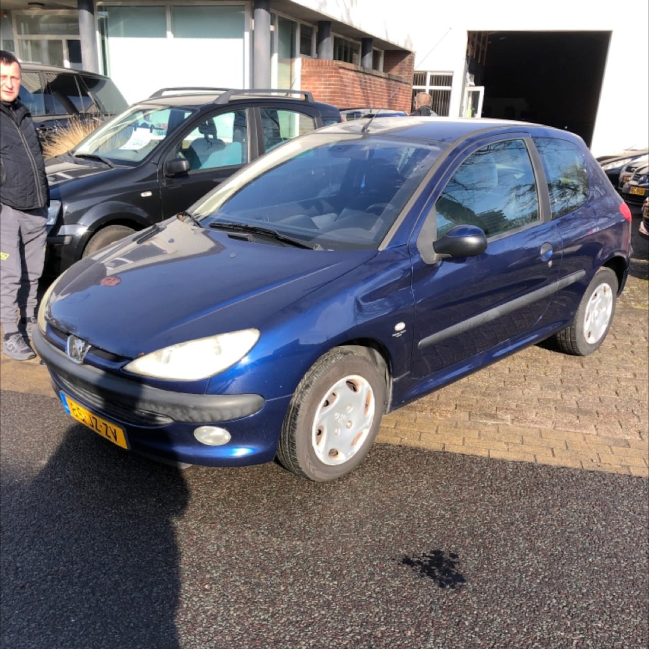 Peugeot 206 - 1.4 Gentry 1.4 Gentry,Keurig nette en goed rijdende 206 die bij aankoop een nieuwe Apk keuring krijgt - AutoWereld.nl