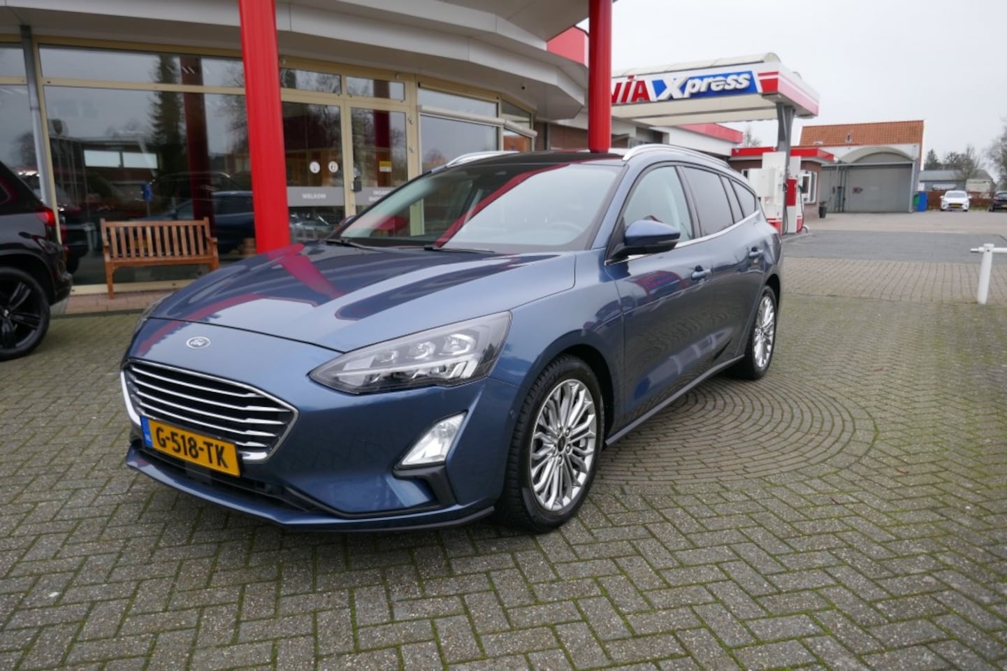 Ford Focus - 1.0 ECOB. TITANIUM BUSINESS 125 PK   AUTOMAAT/ LED/PANODAK - AutoWereld.nl