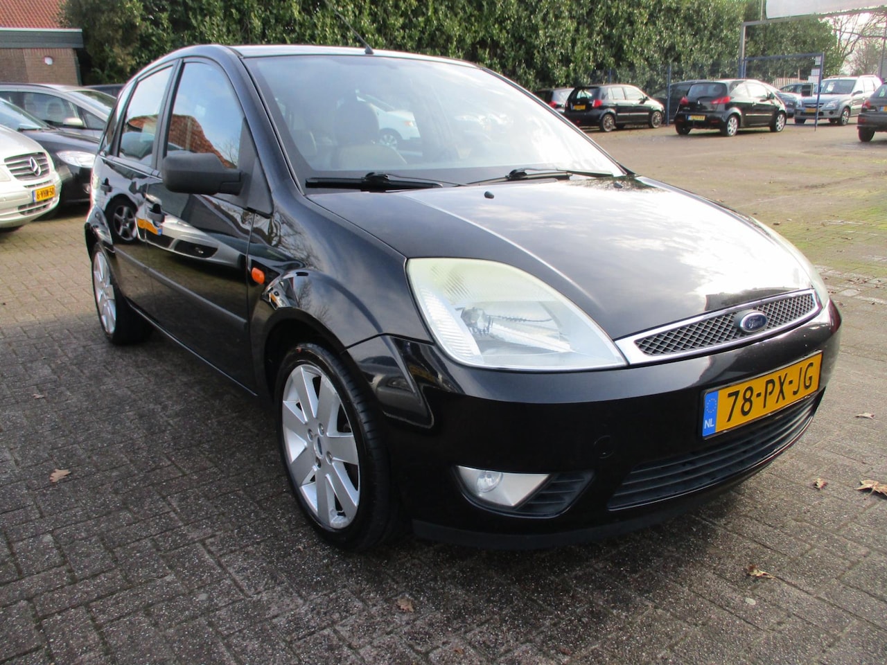 Ford Fiesta - 1.6-16V Futura APK 12-2025! - AutoWereld.nl