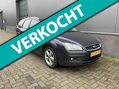 Ford Focus Wagon - 1.6-16V Futura|Leer bekleding|NAP