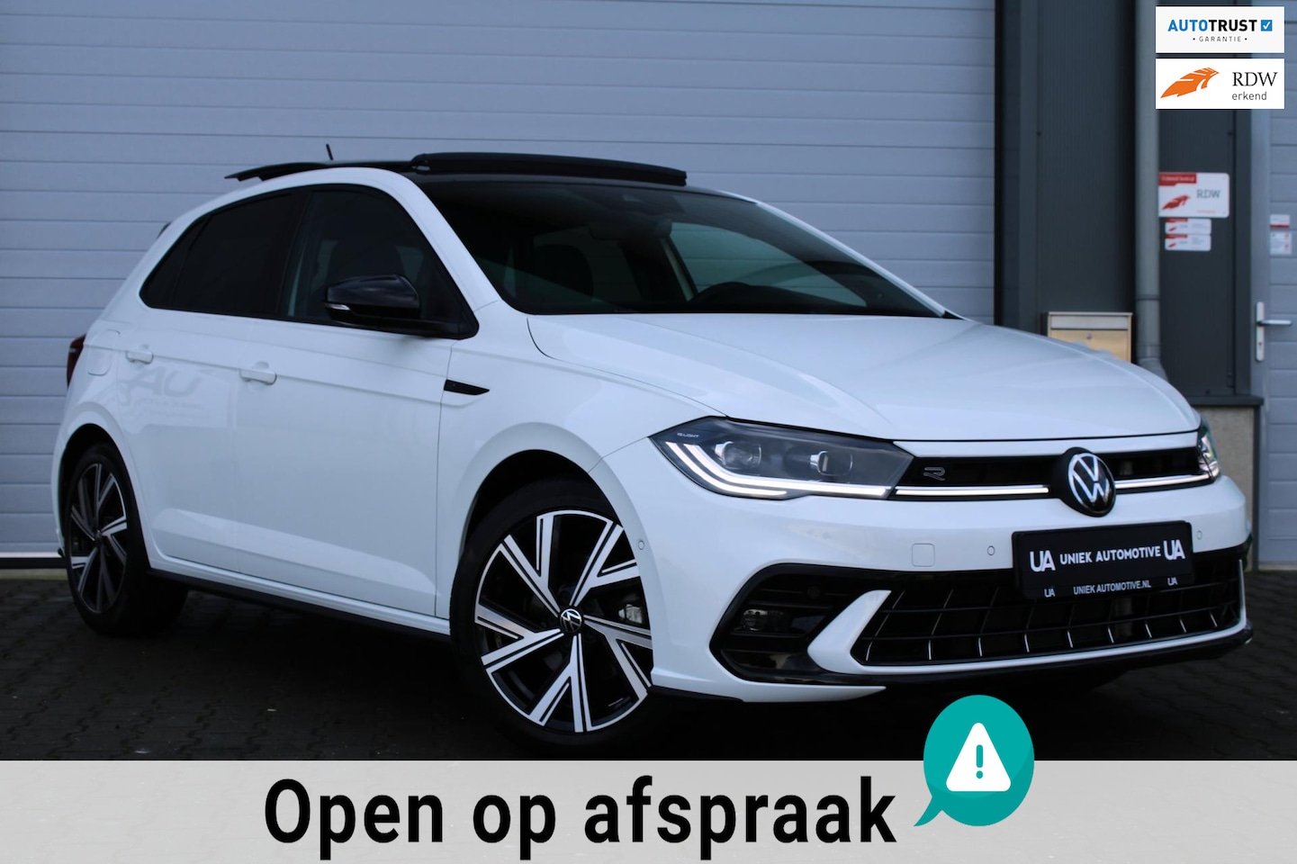 Volkswagen Polo - 1.0 TSI DSG 110PK HIGHLINE BUSINESS R | 3XR-LINE | PANO | CAMERA | CARPLAY | NAVI | KEYLES - AutoWereld.nl