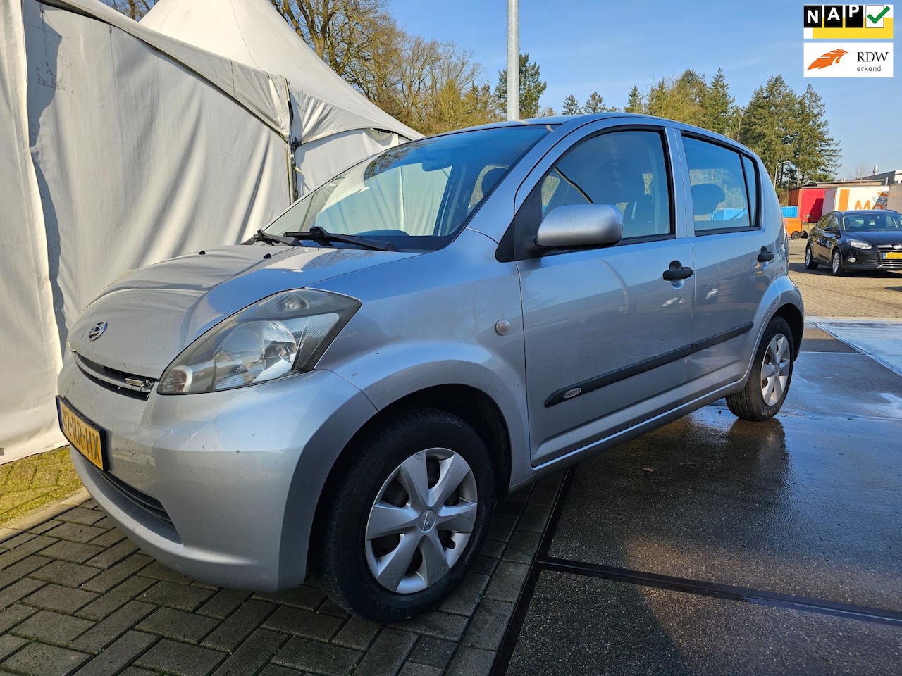 Daihatsu Sirion 2 - 1.3-16V Comfort 1.3-16V Comfort - AutoWereld.nl