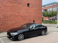 BMW 5-serie - 540i High Executive BMW 5-Serie 540i 340pk Aut. 2017 Zwart