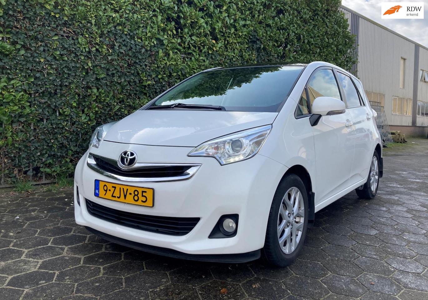 Toyota Verso S - 1.3 VVT-i Trend Cc,Navi,Pano,.. - AutoWereld.nl