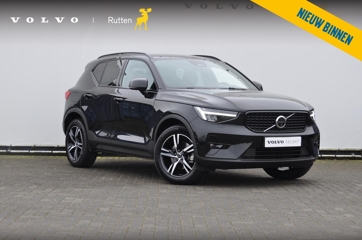 Volvo XC40 - B4 211PK Automaat Plus Dark Pilot assist / Adaptive cruise control / Harman Kardon audio / - AutoWereld.nl