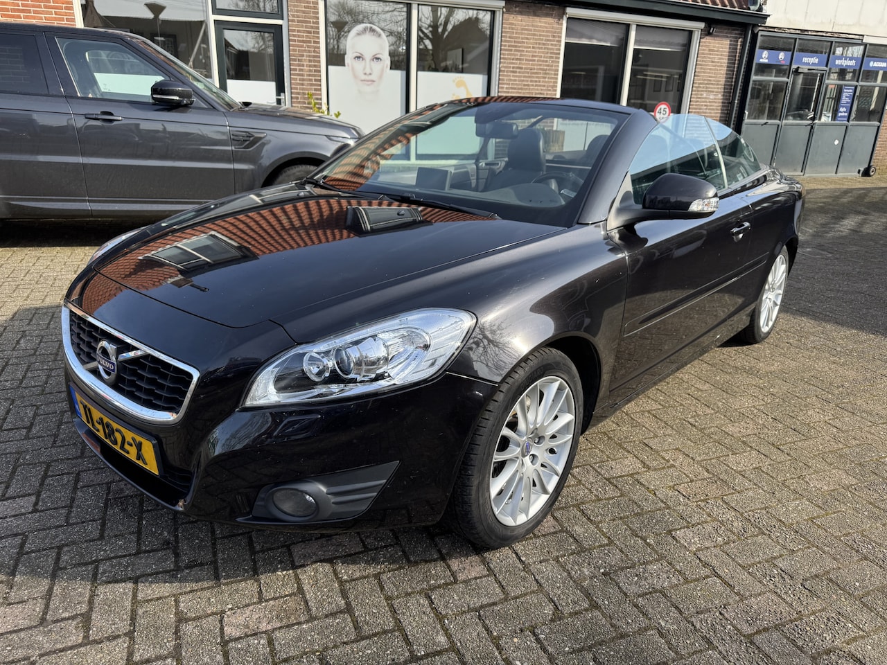 Volvo C70 Convertible - 2.0D Momentum 2.0D Momentum - AutoWereld.nl