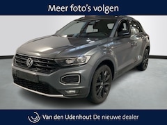 Volkswagen T-Roc - 1.5 TSI 150pk Automaat BlackStyle / Panoramadak / Adaptive Cruise / Side Assist