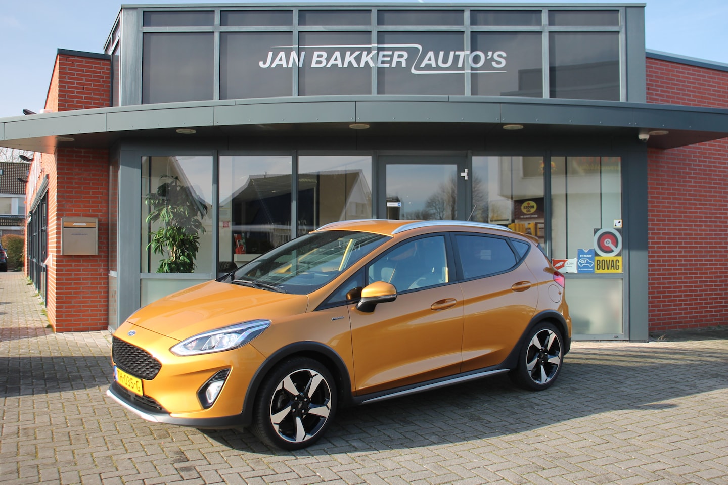 Ford Fiesta - 1.0 EcoBoost Active First Edition ✅ CarPlay ✅ 17 inch ✅ Navigatie ✅ NL-auto - AutoWereld.nl