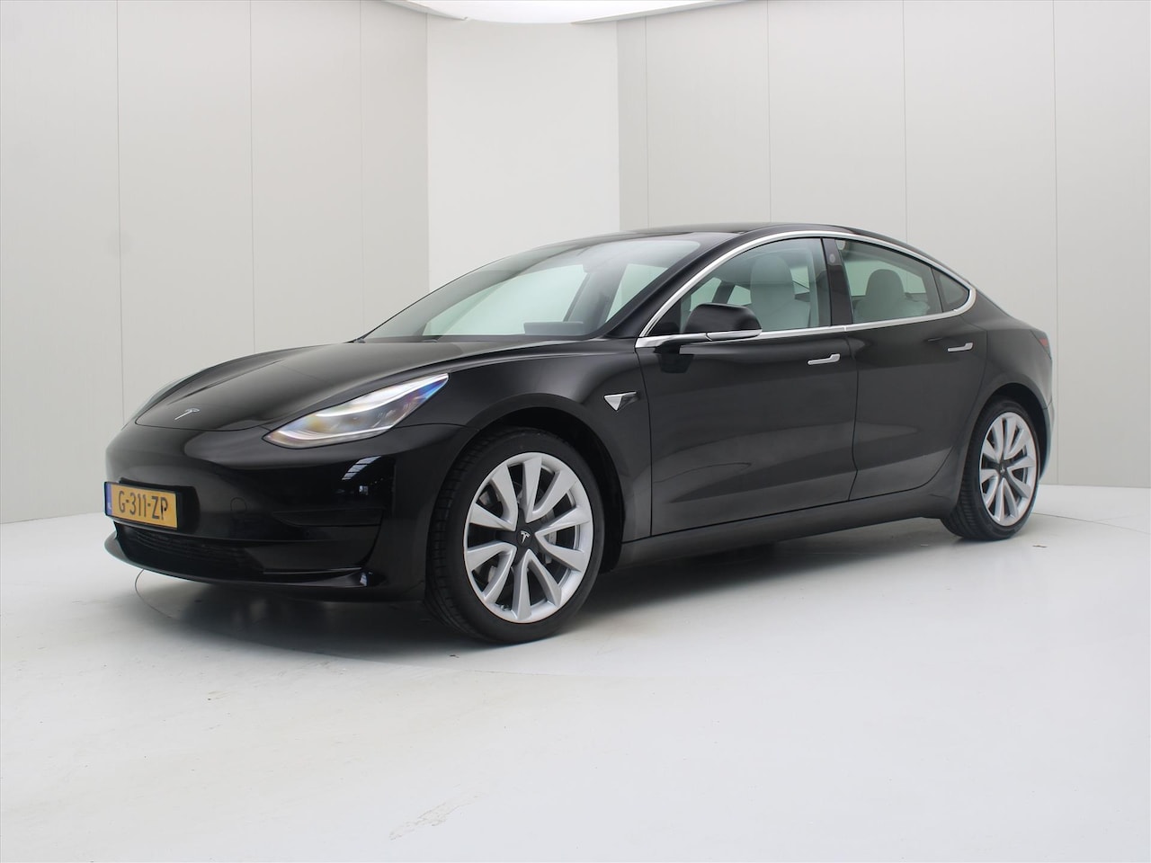 Tesla Model 3 - Standard RWD Plus [ WIT LEDER+AUTOPILOT+19" LMV+PREMIUM AUDIO - AutoWereld.nl