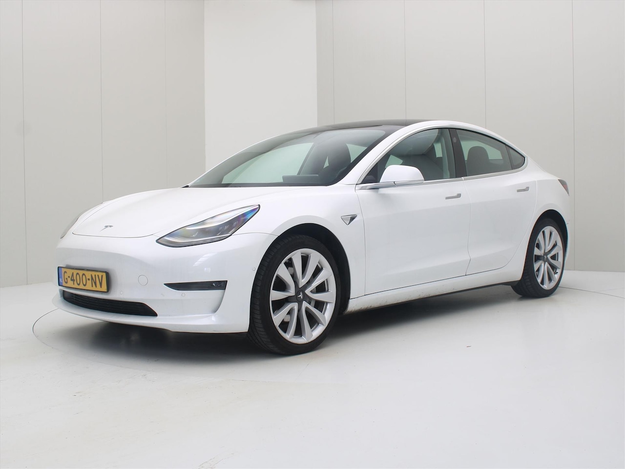 Tesla Model 3 - Long-Range AWD 351pk 75 kWh [ AUTOPILOT+620KM WLTP+PREMIUM AUDIO ] - AutoWereld.nl