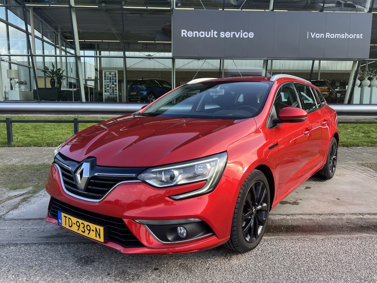 Renault Mégane Estate - 1.5 dCi 110PK / Trekhaak / Cruise / Climate / Applecarplay-Androidauto / DAB / - AutoWereld.nl