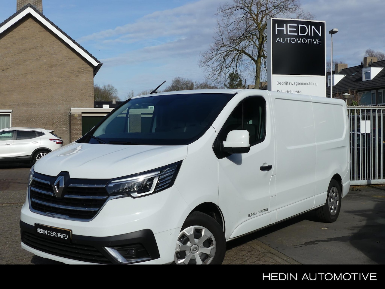 Renault Trafic E-Tech - Electric T29 L2/H1 52 kWh | Pack Parking | Pack Vision | Easy Link Navigatie - AutoWereld.nl