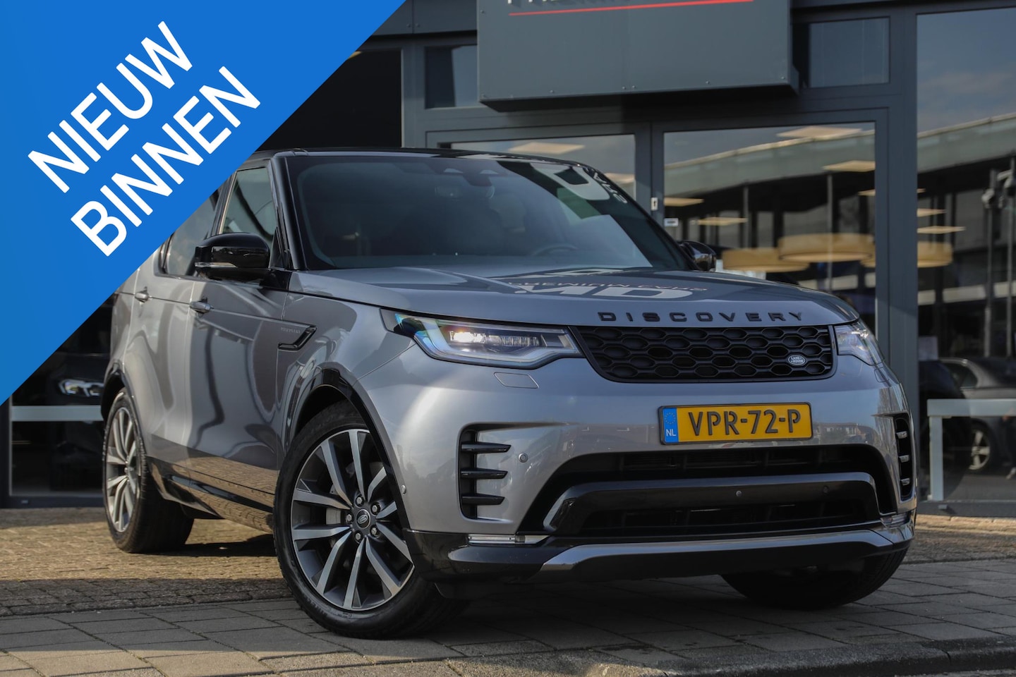 Land Rover Discovery - 3.0 D300 | Schuif- opendak | Trekhaak Elektrisch uitklapbaar | Grijs kenteken - AutoWereld.nl