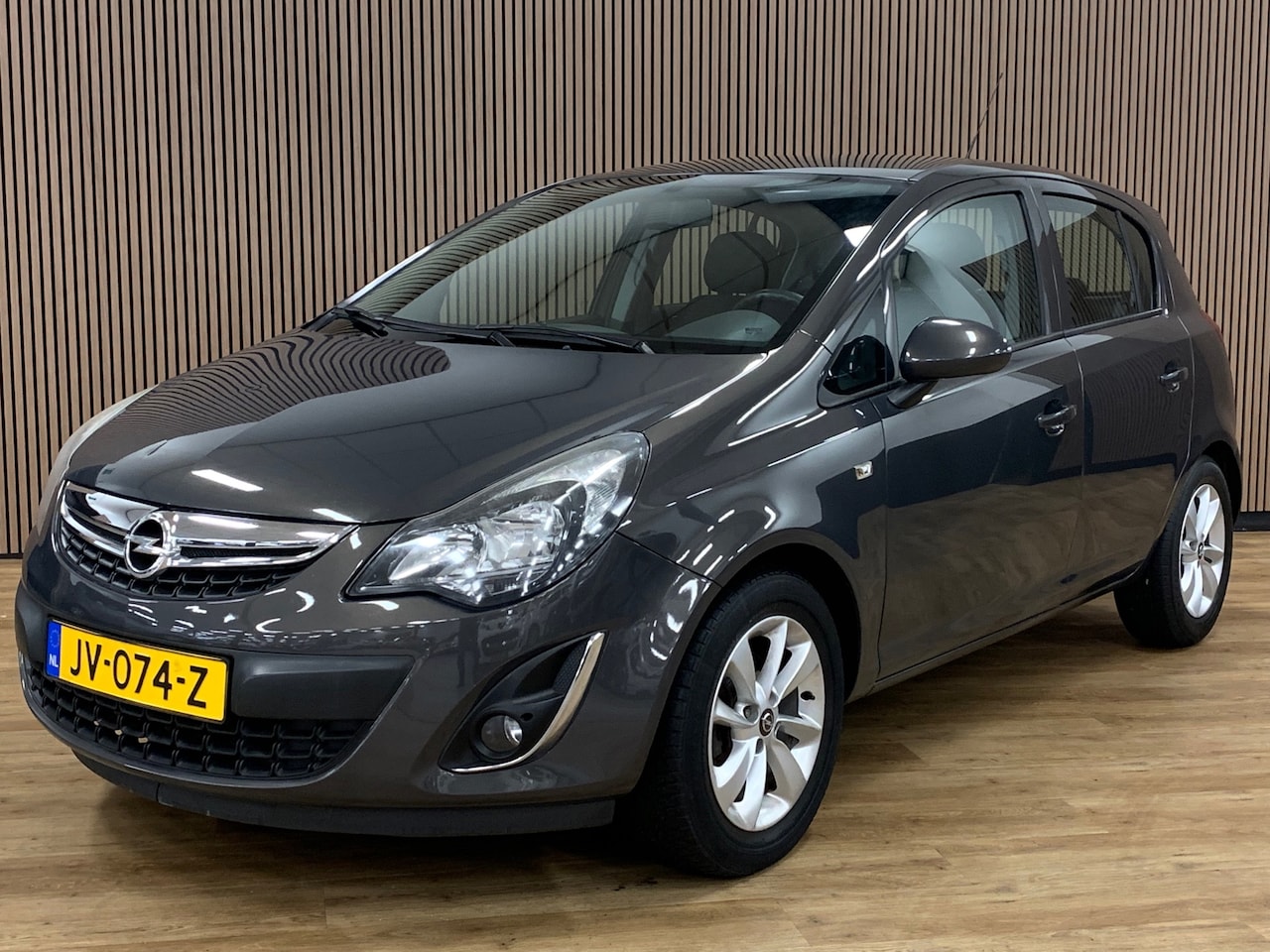 Opel Corsa - 1.2-16V Design Edition|Airco|5 Deurs| - AutoWereld.nl