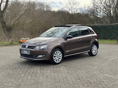 Volkswagen Polo - 1.2 High Line PANO I AIRCO I STOELVERW I NIEUWE KETTING