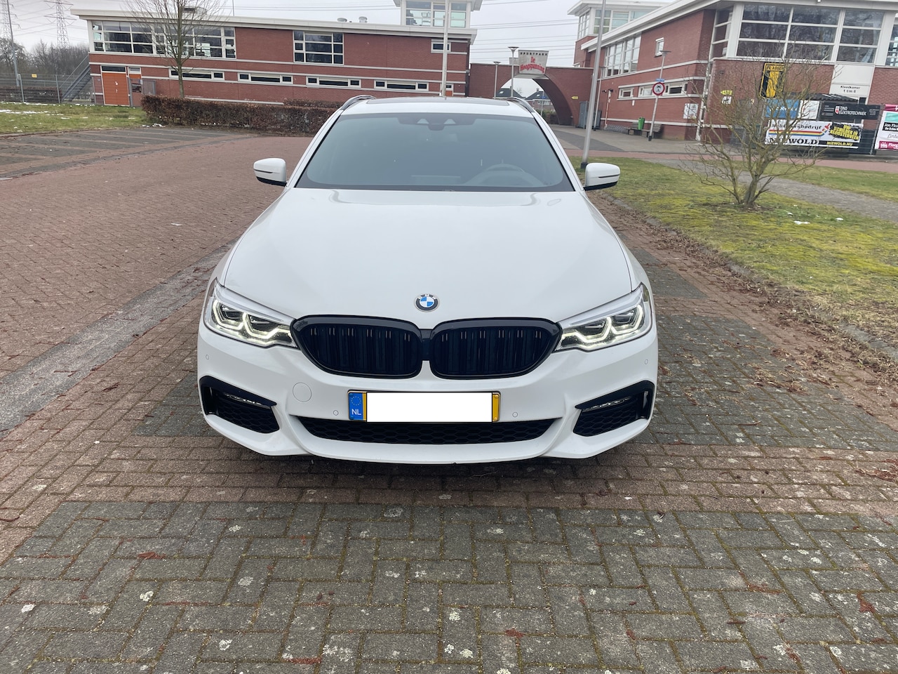 BMW 5-serie Touring - 530d High Executive - AutoWereld.nl