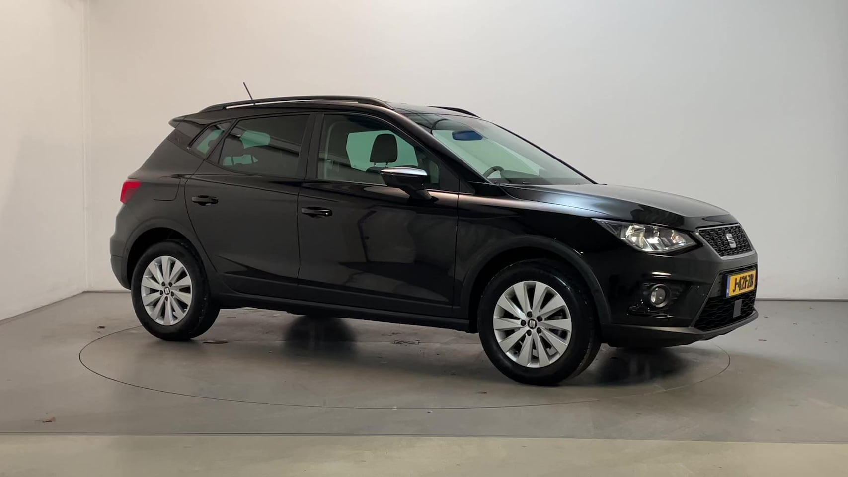 Seat Arona - 1.0 TSI Style Business Intense Camera Adaptive Cruise Navigatie - AutoWereld.nl