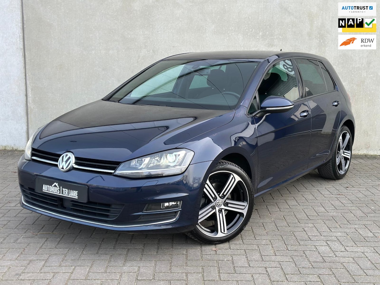 Volkswagen Golf - 1.4 TSI DSG 18'' R-Line Navi Stoelverw LED - AutoWereld.nl