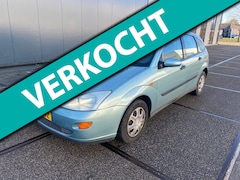 Ford Focus - 1.6-16V Ambiente / APK / NAP / AIRCO / NIEUWE KOPPELING / ZEER NETTE AUTO