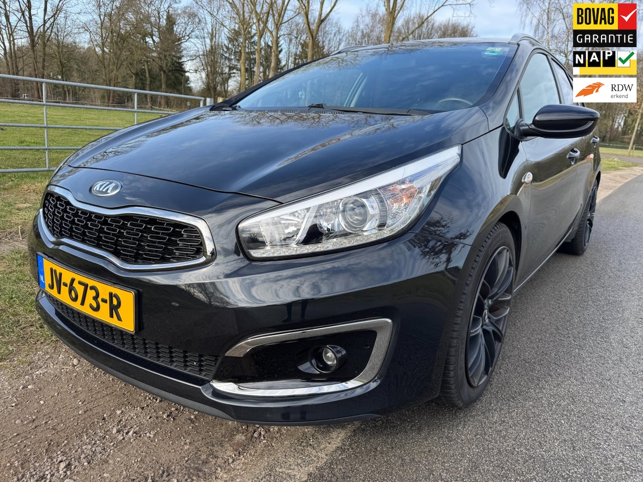 Kia Cee'd Sportswagon - 1.6 GDI First Edition 135PK met navigatie en camera - AutoWereld.nl