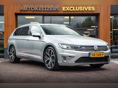 Volkswagen Passat Variant - 1.4 TSI GTE Highline Pano Clima Leer/Stof Cruise 19"LM