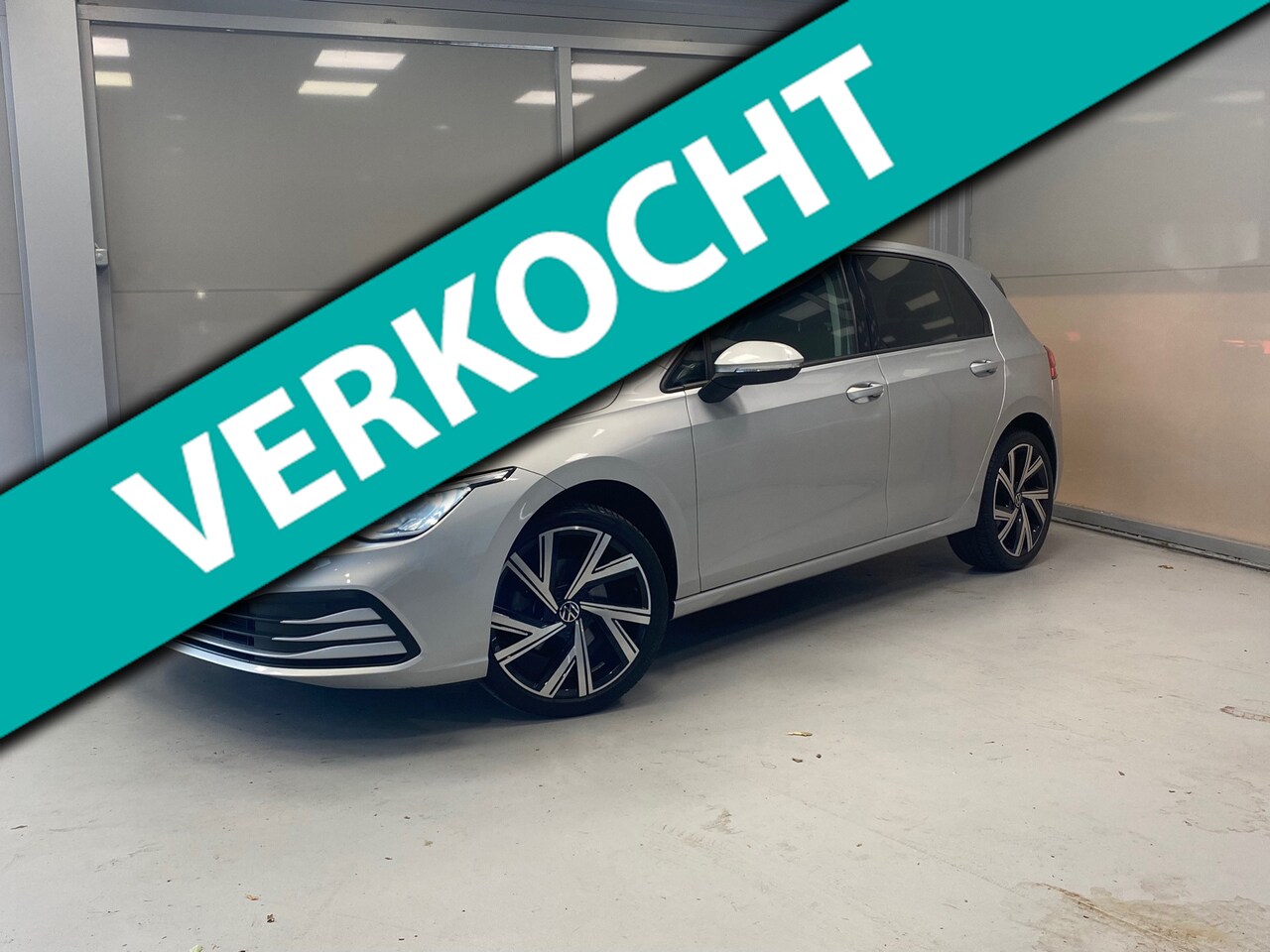 Volkswagen Golf - 1.0 TSI Life Business | LED | NAVI | CAMERA | CLIMA | - AutoWereld.nl