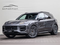 Porsche Cayenne - 3.0 E-Hybrid Sport-Design, Bose, Sportuitlaat, Sportstoelen, Pano, Nieuw