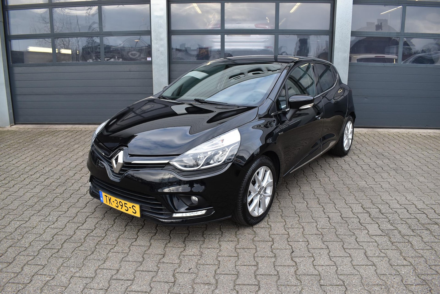 Renault Clio - 0.9 Energy TCe 90pk Limited - AutoWereld.nl