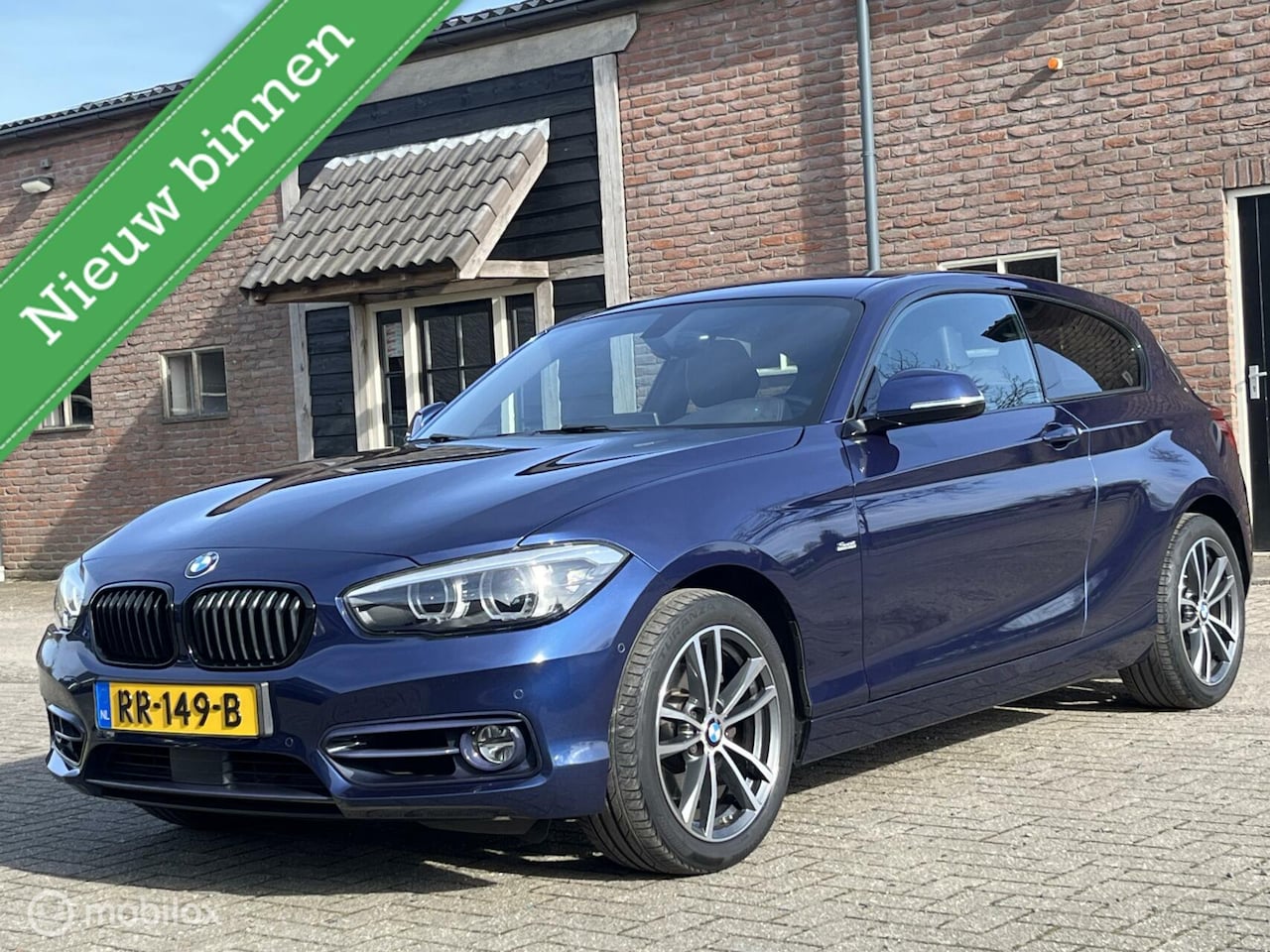 BMW 1-serie - 120i Edition Sport Line Shadow High Executive 120i Edition Sport Line Shadow High Executive - AutoWereld.nl