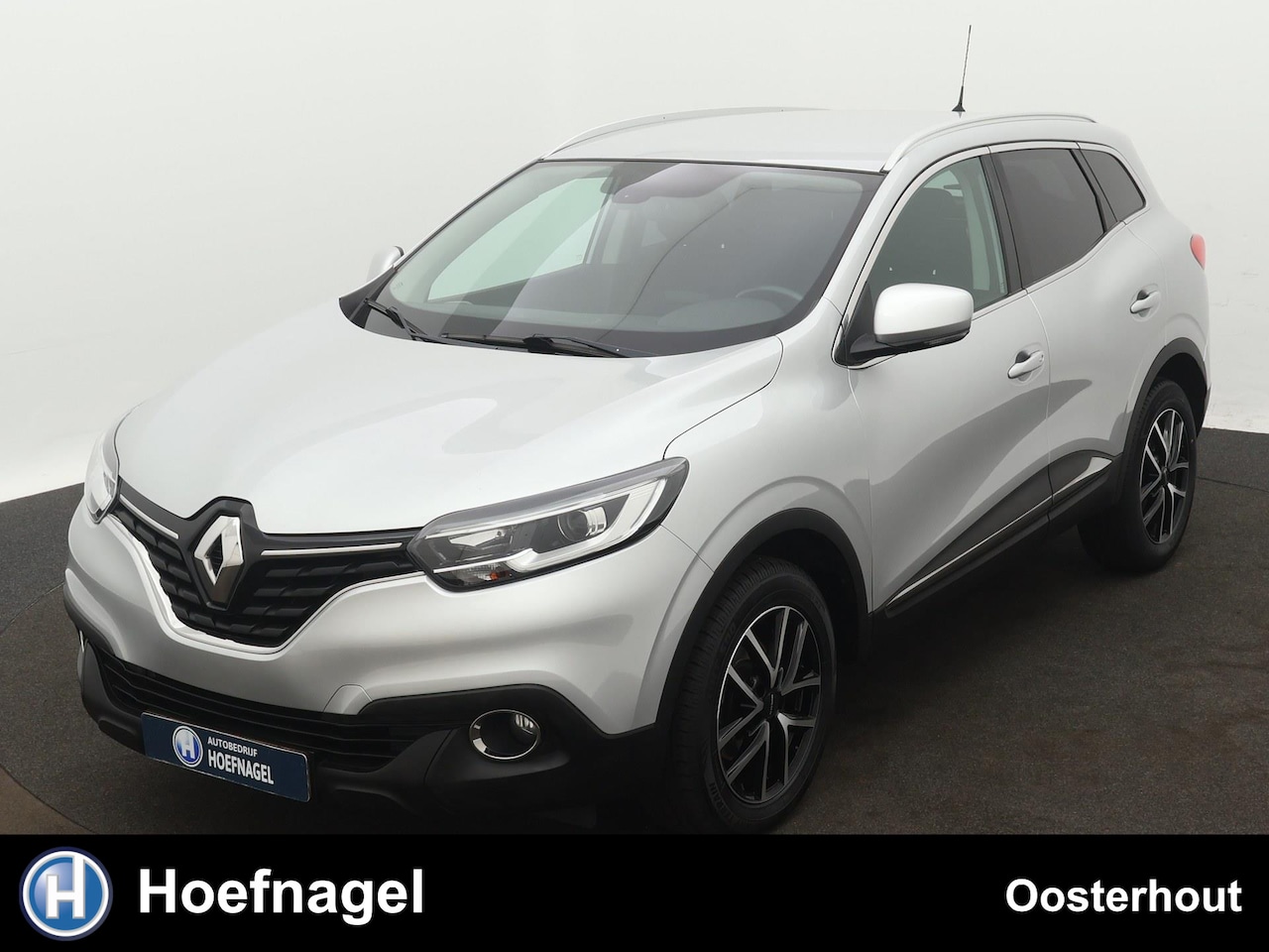 Renault Kadjar - 1.2 TCe Limited Navigatie | Parkeersensoren | Climate Control | Cruise Control - AutoWereld.nl