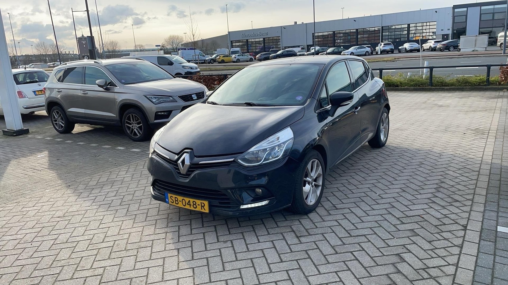 Renault Clio - 1.2 TCe Limited 1.2 TCe Limited - AutoWereld.nl