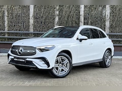 Mercedes-Benz GLC-klasse - GLC 300e Automaat 4MATIC AMG Line | Winterpakket | Panoramadak | Memory | Sfeerverlichting