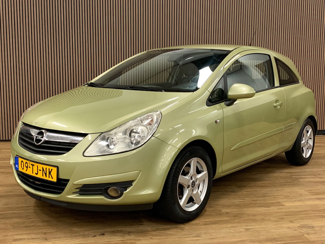 Opel Corsa - 1.2-16V Business|Airco| - AutoWereld.nl