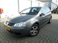 Volkswagen Golf - 1.6 FSI Optive 3