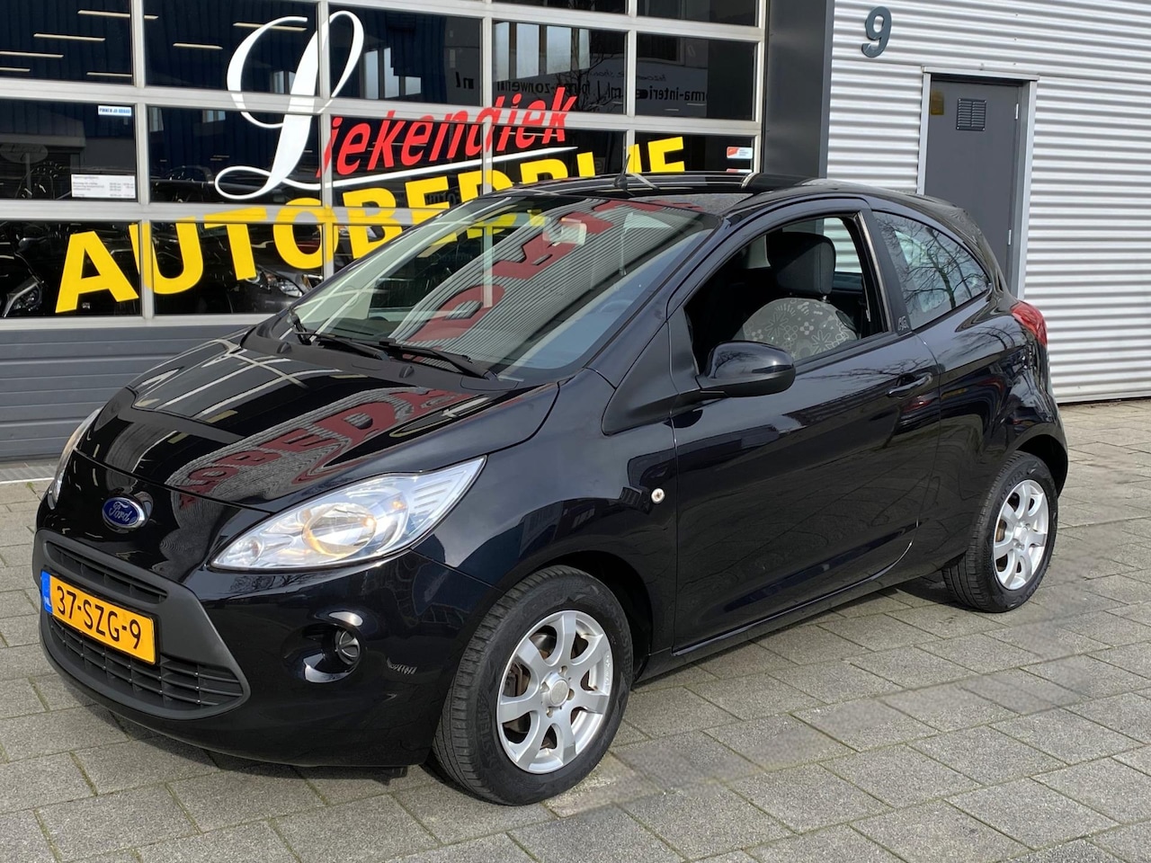 Ford Ka - 1.2 Cool & Sound start/stop - Airco I Comfort pakket I Dealer onderhouden - AutoWereld.nl