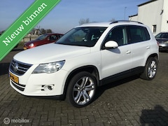 Volkswagen Tiguan - 1.4 TSI Sport&Style Navigatie, Climate,