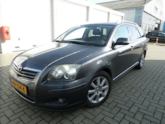 Toyota Avensis Wagon - 1.8 VVTi Terra