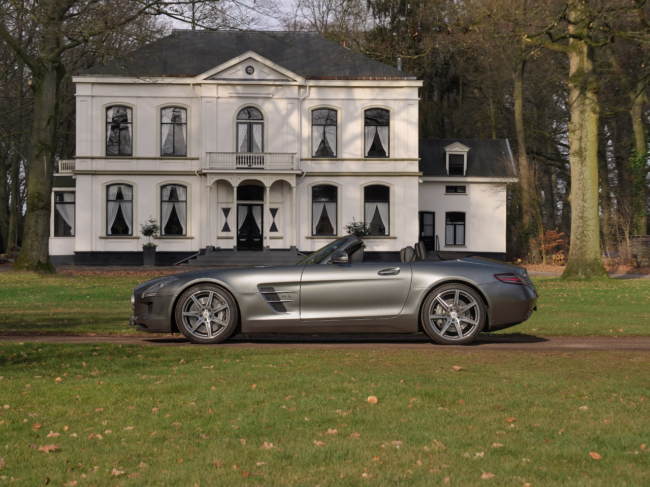 Mercedes-Benz SLS Roadster - 6.3 AMG | Luggage set | Dealer onderhouden | Imola Grey - AutoWereld.nl