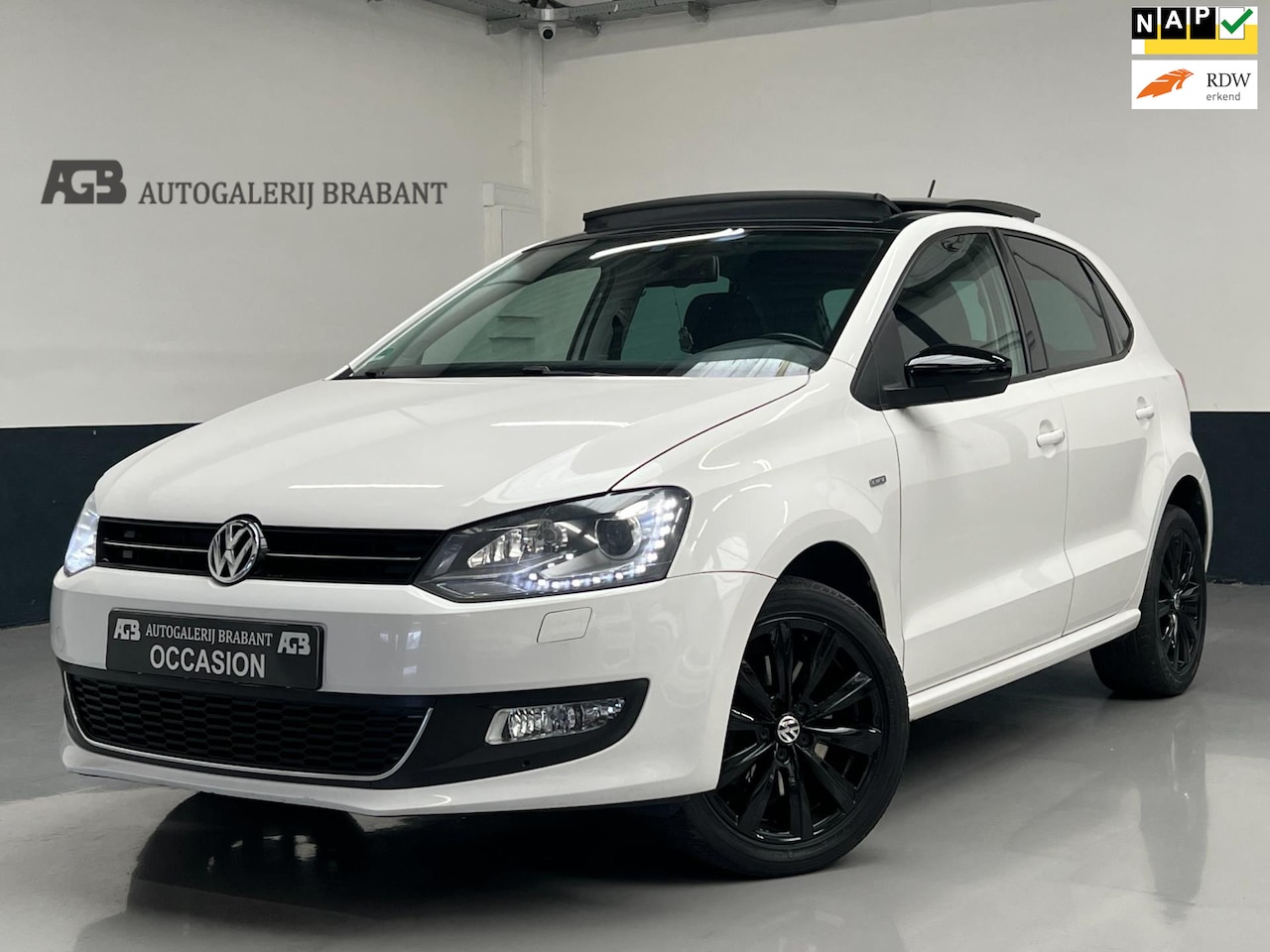 Volkswagen Polo - 1.4-16V Highline Pano/Carplay/Cruise/ - AutoWereld.nl