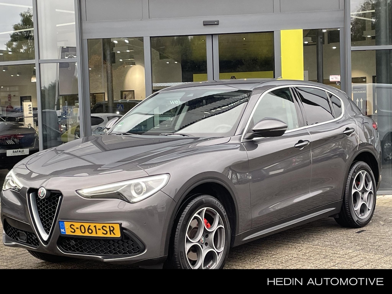 Alfa Romeo Stelvio - 2.0 T AWD Super | 8,8'' Scherm met AppleCarplay/AndroidAuto, Navigatie & DAB | Leder - AutoWereld.nl