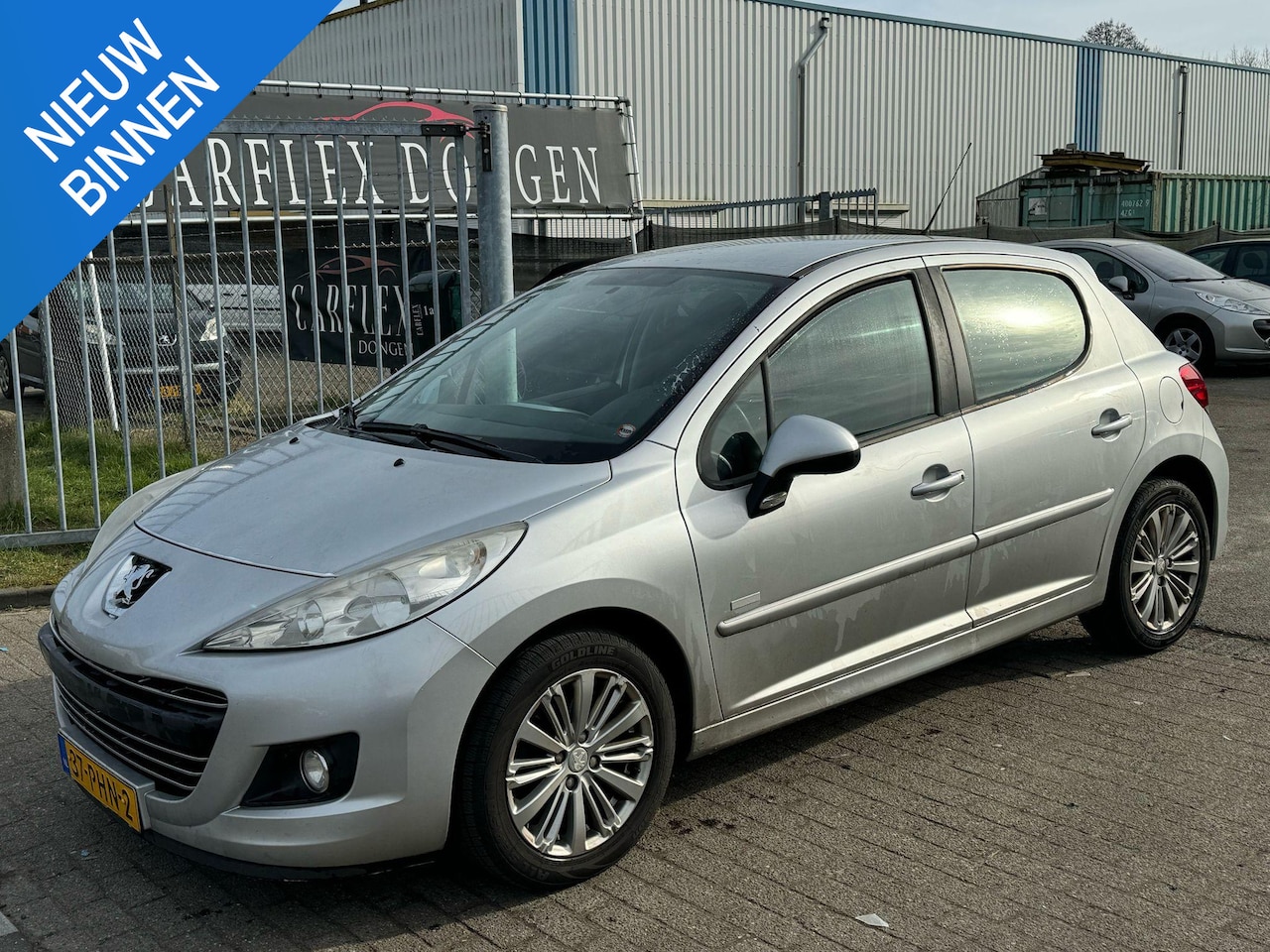 Peugeot 207 - 1.4 VTi 5-deurs/NAP/PDC - AutoWereld.nl