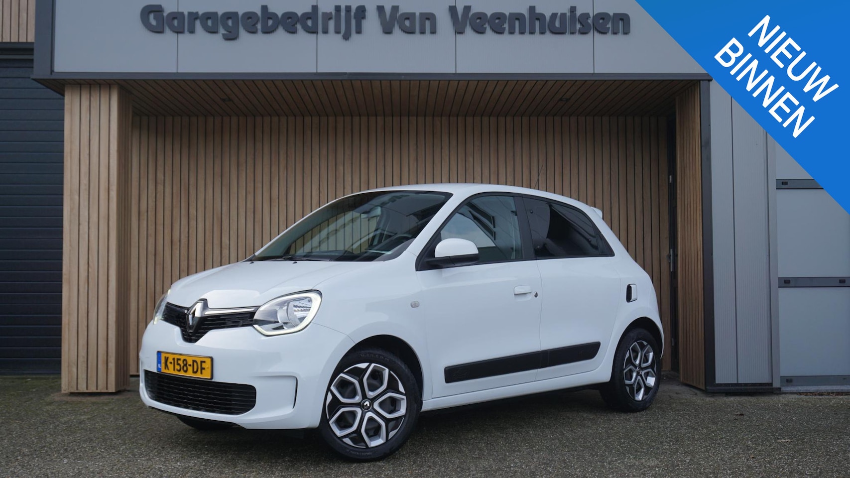 Renault Twingo - 1.0 SCe 74pk 5Drs Collection LED Bluetooth Multi-Media Airco Cruise Control *NL auto* 4358 - AutoWereld.nl