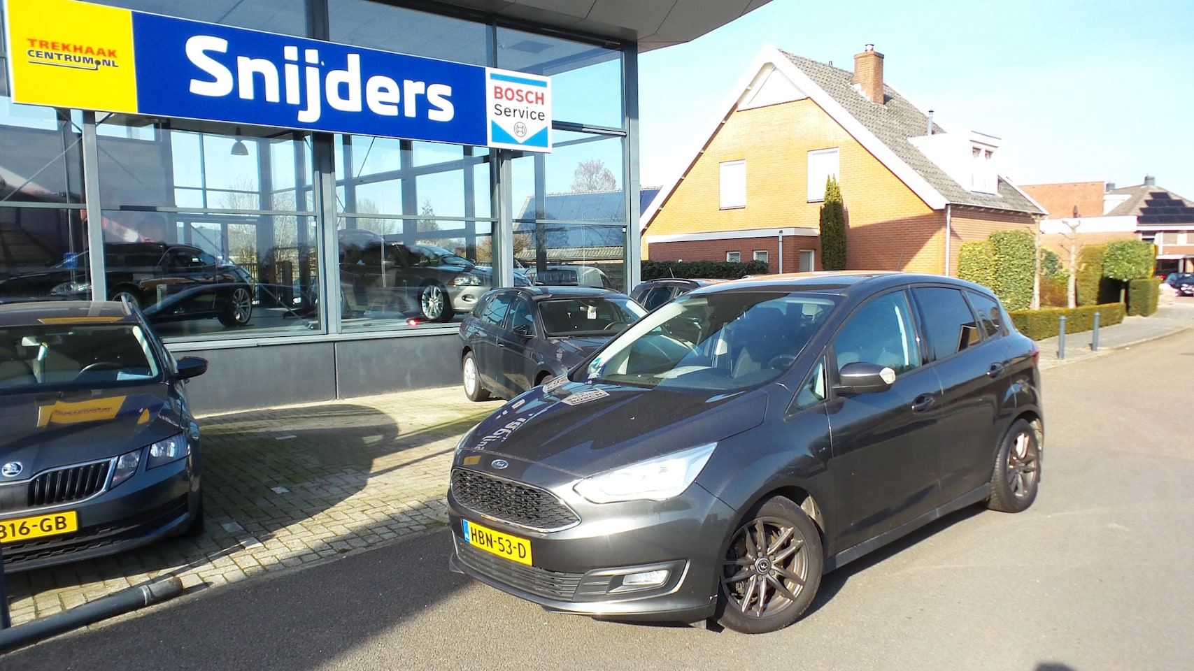 Ford C-Max - 1.0 Titanium PDC/NAVI/TREKHAAK - AutoWereld.nl