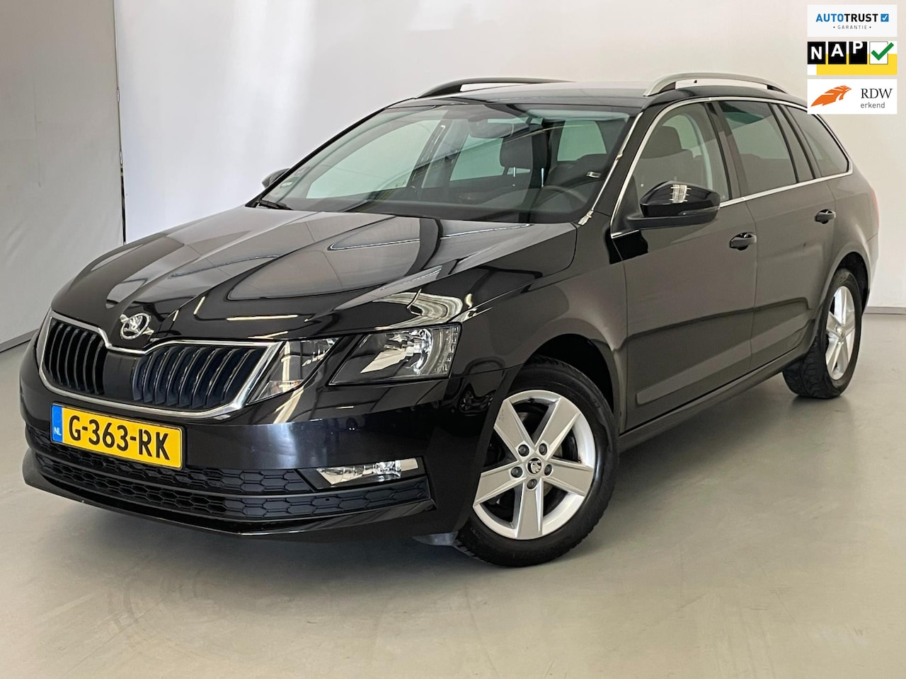 Skoda Octavia Combi - 1.0 TSI / 1e eig / BTW / CarPlay / Trekhaak - AutoWereld.nl