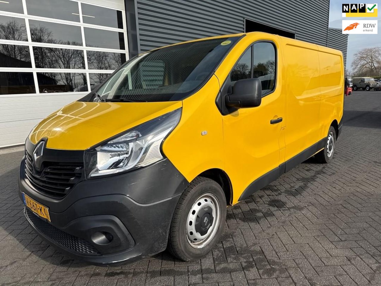 Renault Trafic - 1.6 dCi T29 L2H1 Comfort Energy 1.6 dCi T29 L2H1 Comfort Energy airco, navigatie, camera - AutoWereld.nl