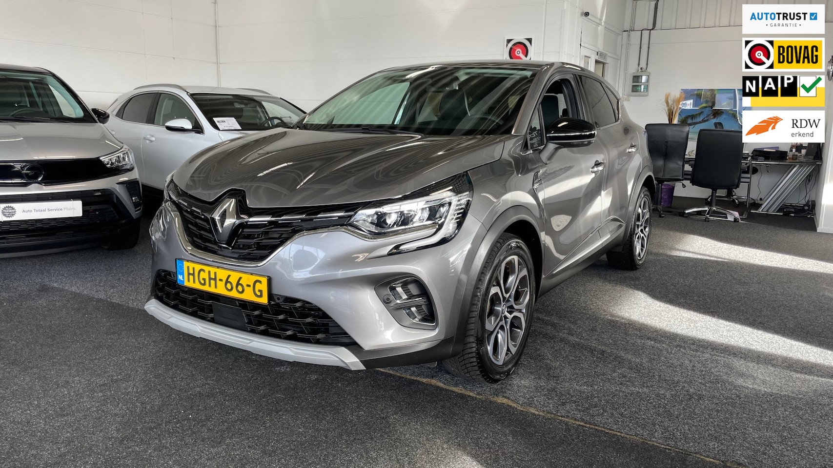 Renault Captur - 1.3 TCe Intens 1.3 TCe Intens 140 Pk, Automaat, Nav, Cruise, Camera, Climate, Led, 18". - AutoWereld.nl