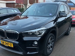 BMW X1 - sDrive18i Centennial High Executive Panoramadak | Lederen bekleding | Getint Glas | Naviga