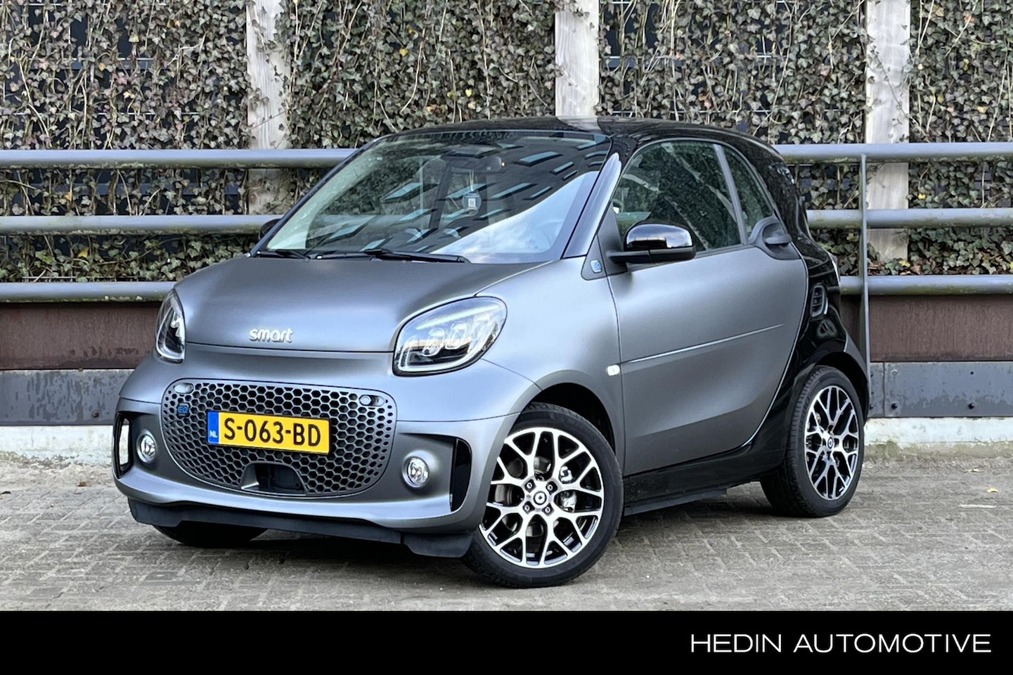 Smart Fortwo - EQ Comfort Plus | Exclusive Pack | Plus Pack | Winterpakket | Panoramadak | LED | Stoelver - AutoWereld.nl