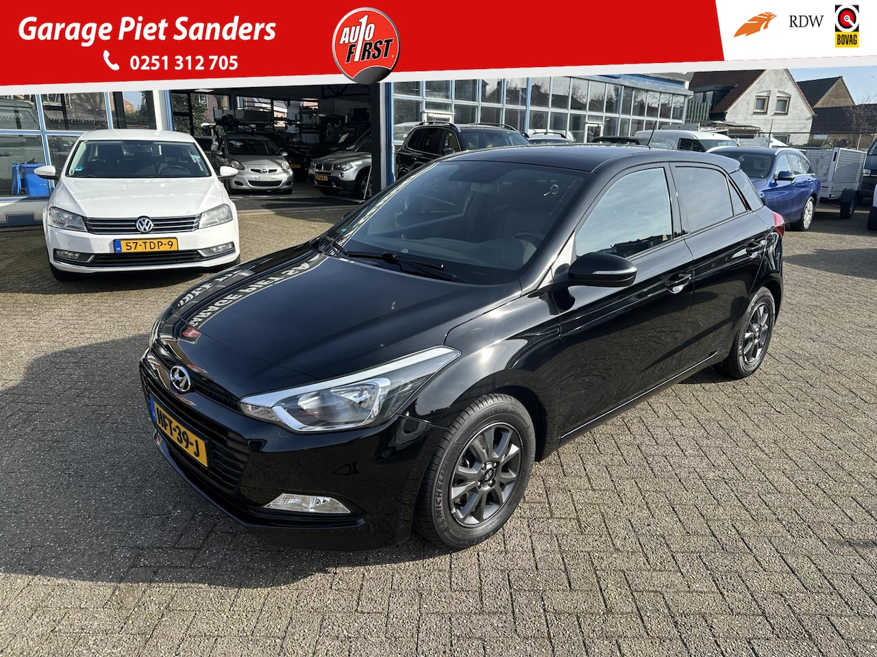 Hyundai i20 - 1.0 T-GDI Black Edition I Airco I Stoel/stuur verw. I LM- Velgen I 1e eigenaar - AutoWereld.nl