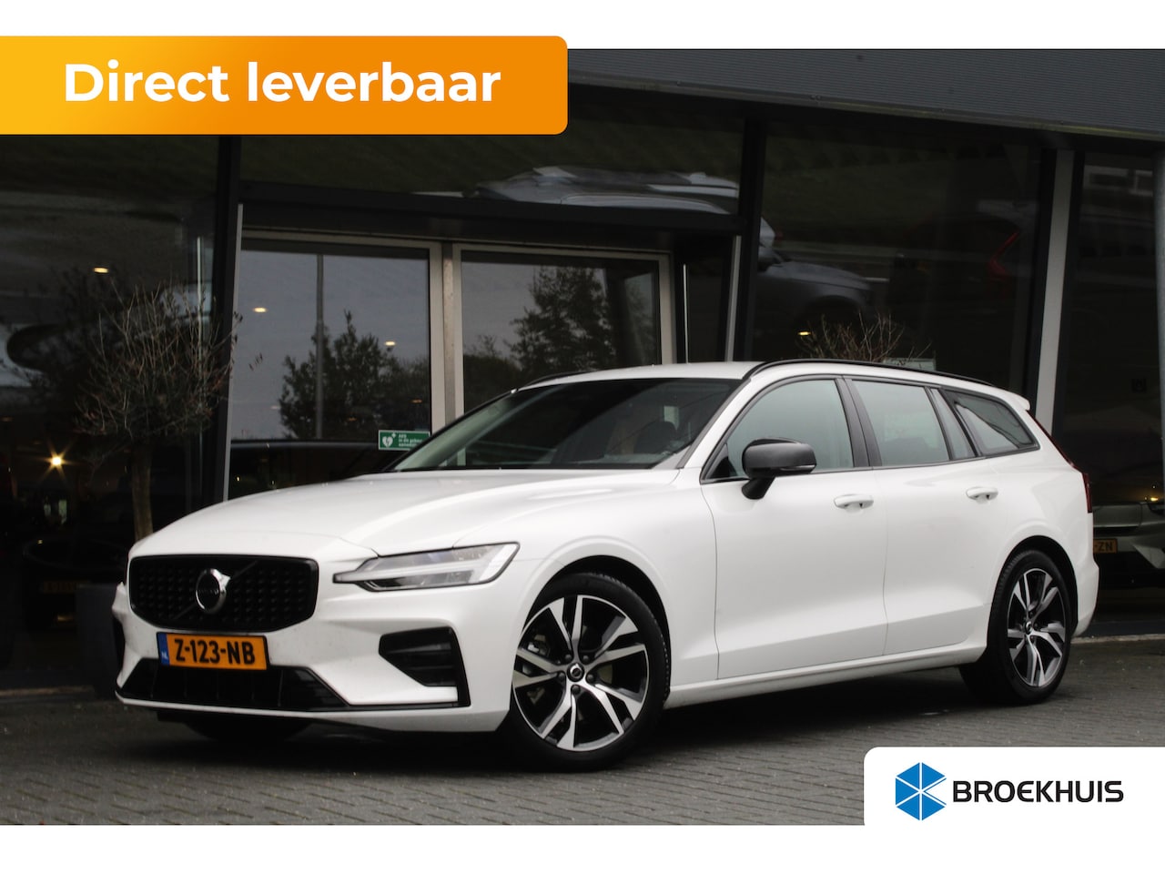 Volvo V60 - 2.0 B4 Plus Dark | LED koplampen | achteruitrijcamera | connected services - AutoWereld.nl